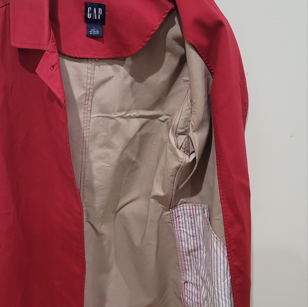 Gap rain coat